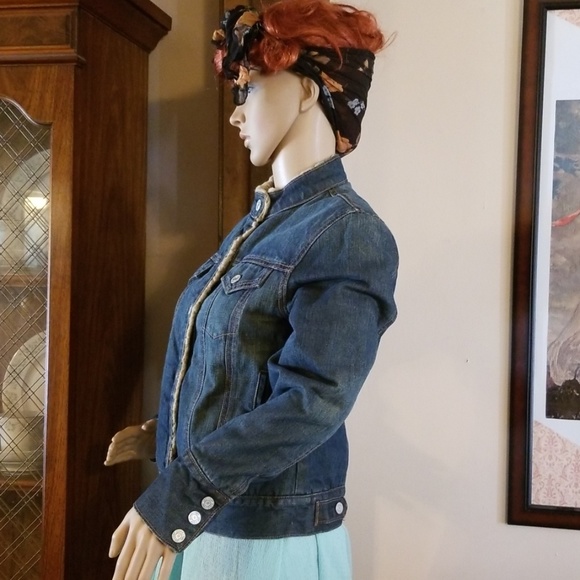 Size XS GAP Denim Jacket - Picture 4 of 7
